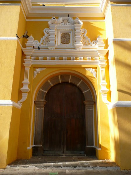 sideentranceoflamercedchurch.jpg